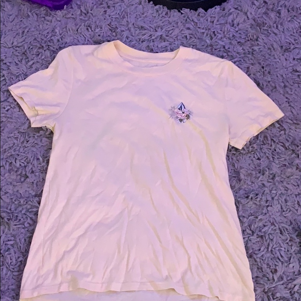 rustic Volcom women’s T-shirt in yellow